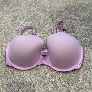 NWT Victoria’s Secret tshirt lightly lined Demi bra